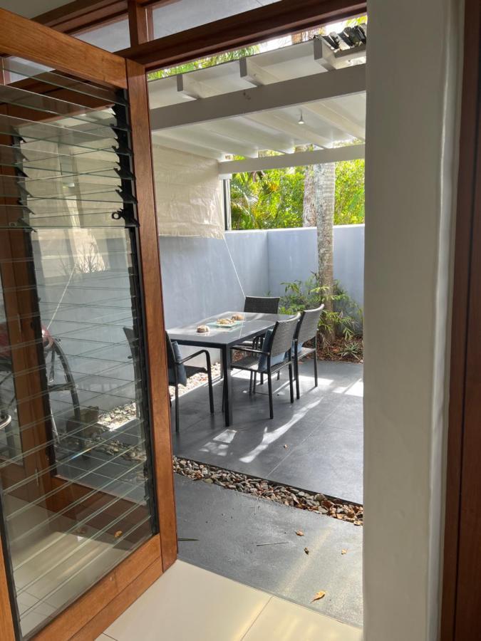 Beachside Apartment 1 With Plunge Pool Port Douglas Kültér fotó